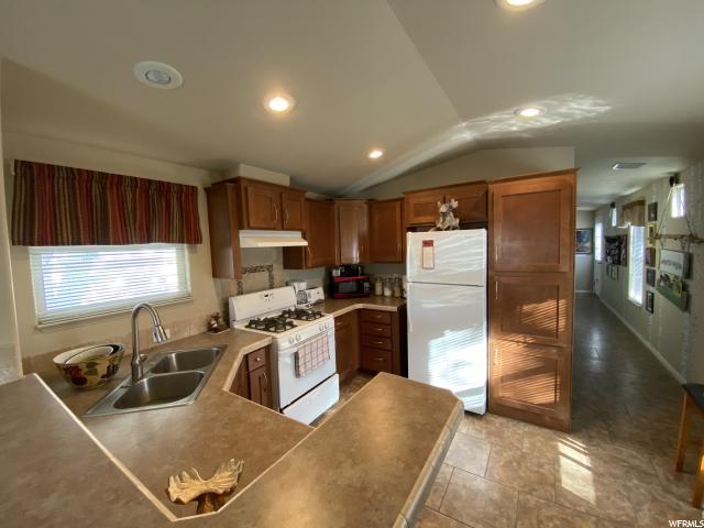 75 W 250 N #88, Clearfield, UT 84015 — photo 6