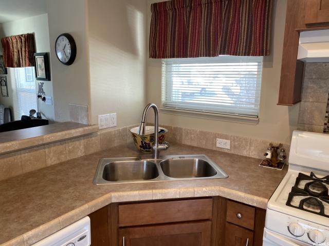 75 W 250 N #88, Clearfield, UT 84015 — photo 9