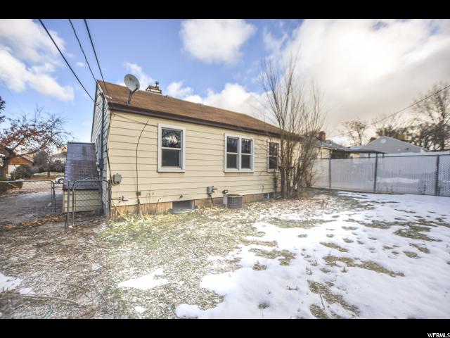 250 S Lakeview Dr, Clearfield, UT 84015 — photo 4
