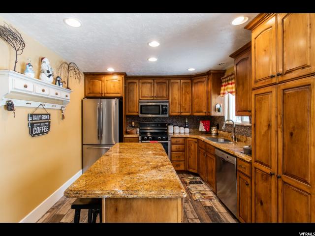 124 E 550 S, Farmington, UT 84025 — photo 2