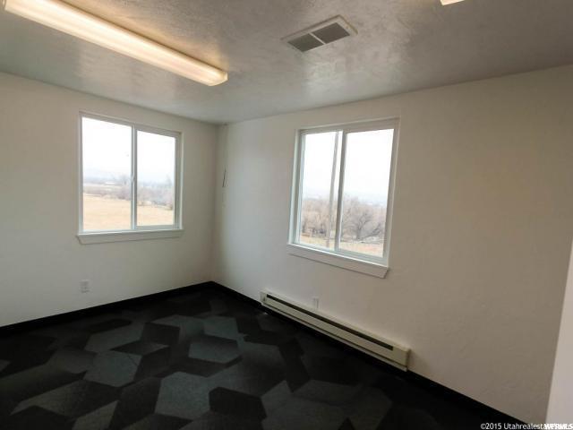 1085 E Main St, Vernal, UT 84078 — photo 4