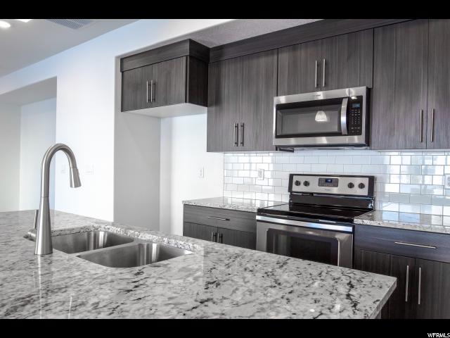 464 S 1440 E, Hyrum, UT 84319 — photo 4