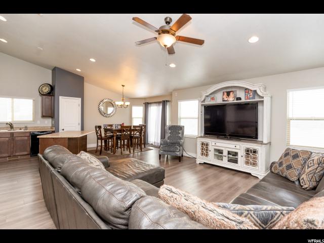 2064 S James Cir E, Clearfield, UT 84015 — photo 4