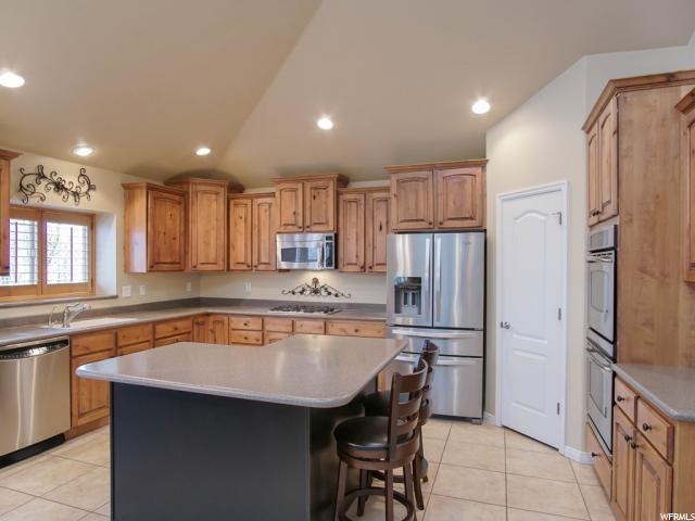 1368 E Emry Ct, Fruit Heights, UT 84037 — photo 7