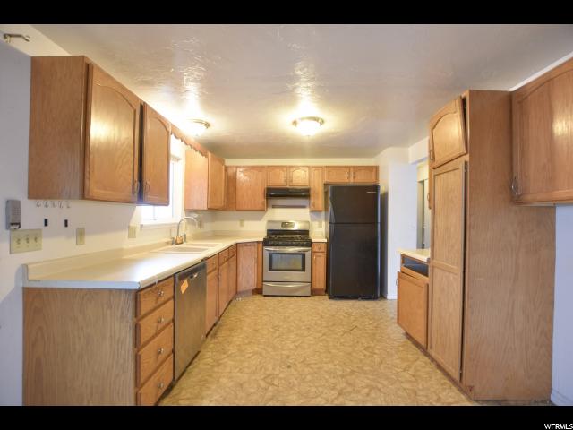990 E Violet Dr, Sandy, UT 84094 — photo 5
