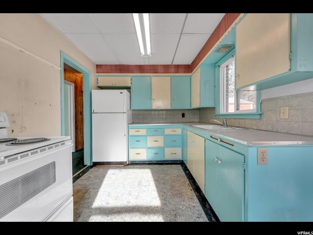 8859 S 580 E, Sandy, UT 84070 — photo 12