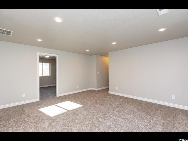 6074 S 3100 W, Roy, UT 84067 — photo 9