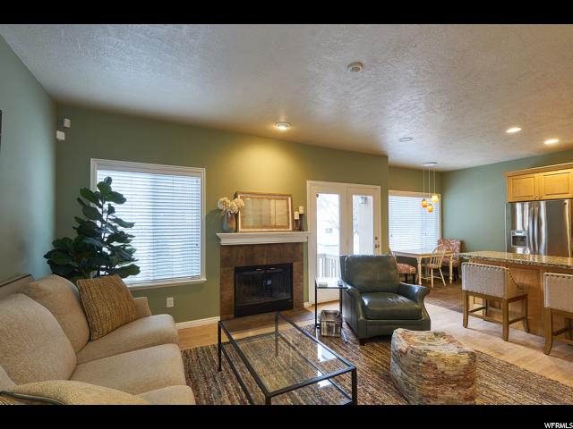 258 E Evergreen Pine Ln, Sandy, UT 84070 — photo 4