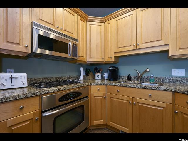 258 E Evergreen Pine Ln, Sandy, UT 84070 — photo 12