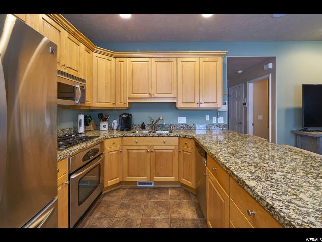 258 E Evergreen Pine Ln, Sandy, UT 84070 — photo 11