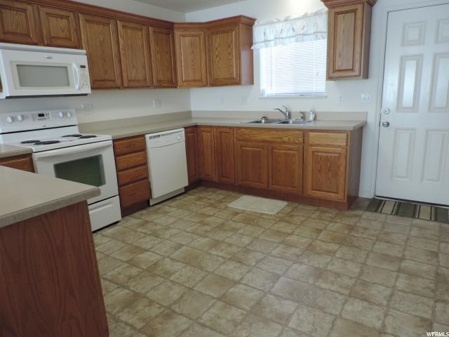237 W 260 N, Hyde Park, UT 84318 — photo 4