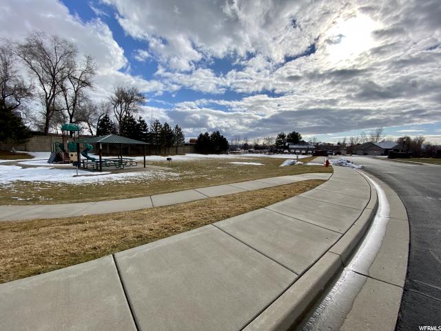 5542 S 1425 E, Ogden, UT 84403 — photo 4