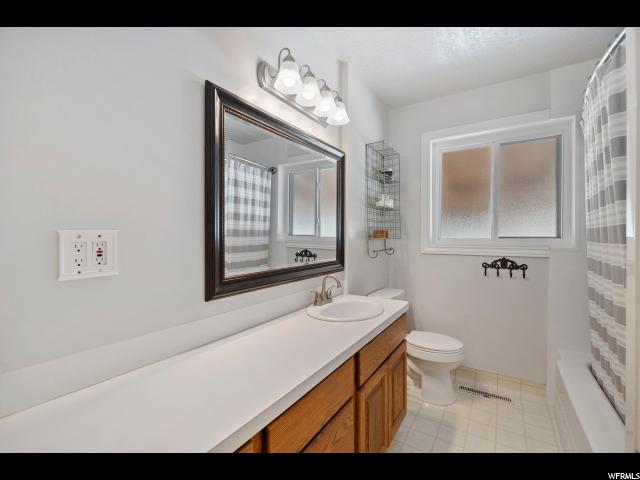 233 E 1250 N, Bountiful, UT 84010 — photo 10