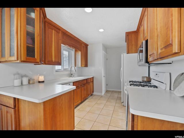 233 E 1250 N, Bountiful, UT 84010 — photo 2