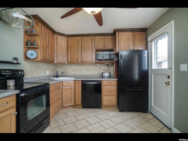 387 E 400 N #B, Bountiful, UT 84010 — photo 6