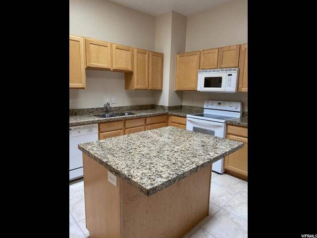 44 W 200 N #4, Bountiful, UT 84010 — photo 4
