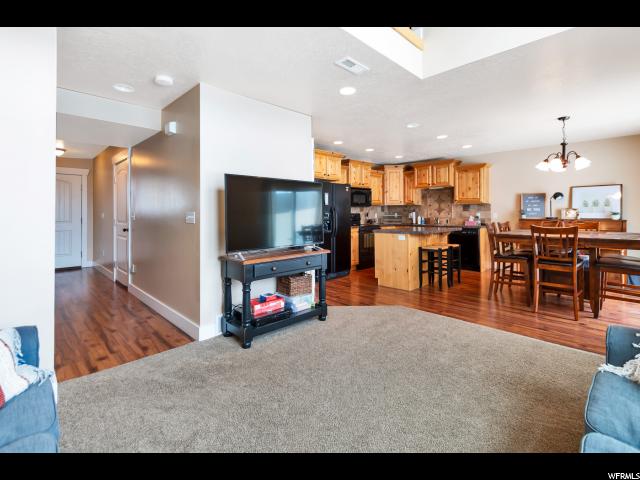 378 S 1285 E, Hyrum, UT 84319 — photo 5