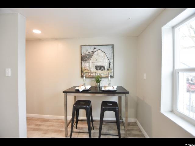 296 S Lakeview Dr, Clearfield, UT 84015 — photo 9