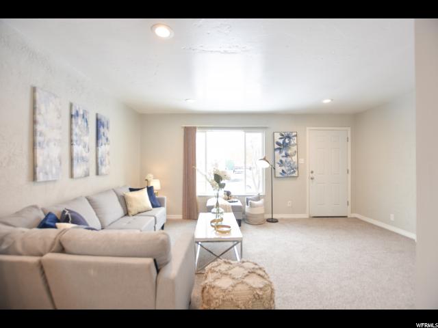 296 S Lakeview Dr, Clearfield, UT 84015 — photo 3