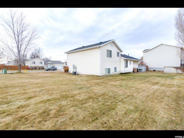 828 W 1930 N, Clinton, UT 84015 — photo 4
