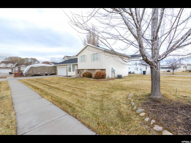 828 W 1930 N, Clinton, UT 84015 — photo 3