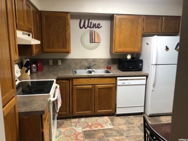 488 E 200 S #A-2, Clearfield, UT 84015 — photo 3