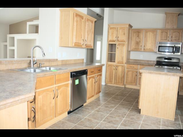 567 E 2680 S, Vernal, UT 84078 — photo 6