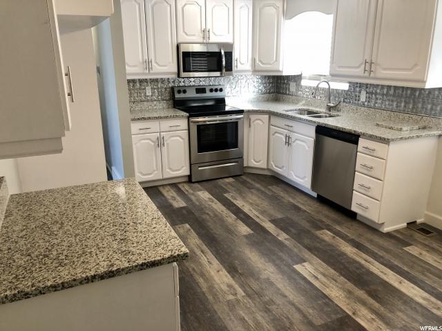 933 W 2550 N, Clinton, UT 84015 — photo 5