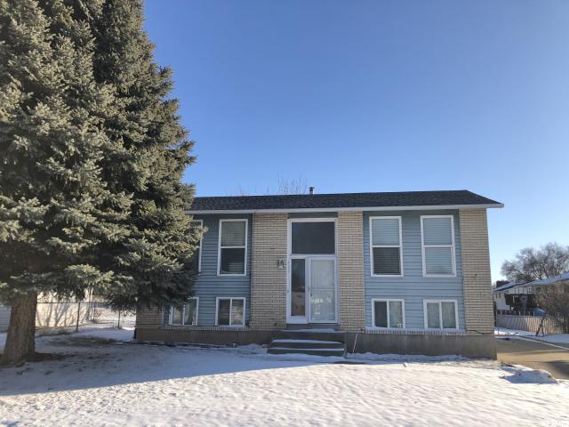 933 W 2550 N, Clinton, UT 84015 — photo 2