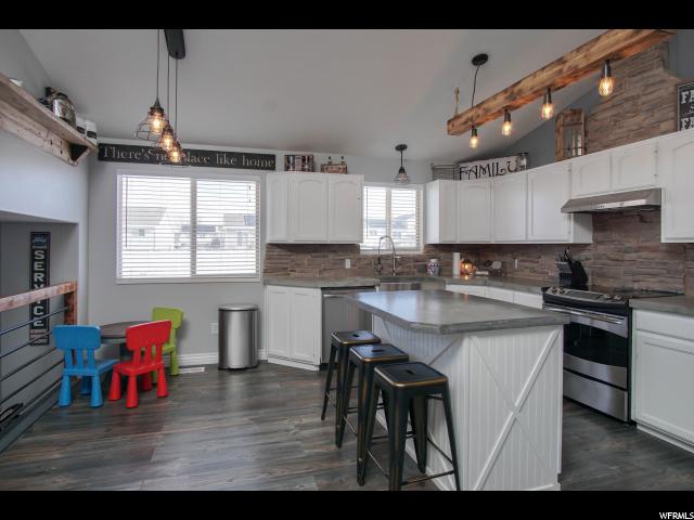 1622 N 2340 W, Clinton, UT 84015 — photo 6