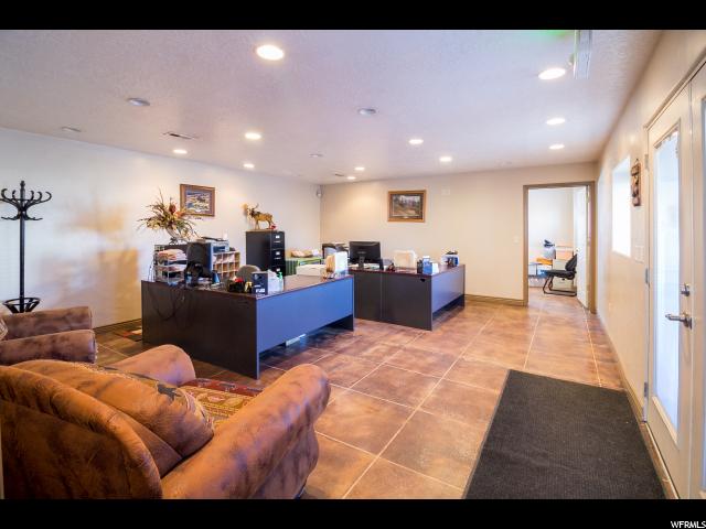562 E 300 S, Vernal, UT 84078 — photo 9
