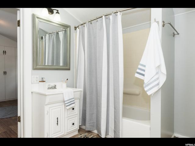 390 N 1000 E, Bountiful, UT 84010 — photo 4