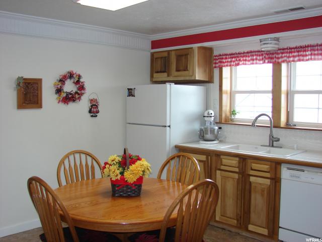 145 E 100 S, Moroni, UT 84646 — photo 9