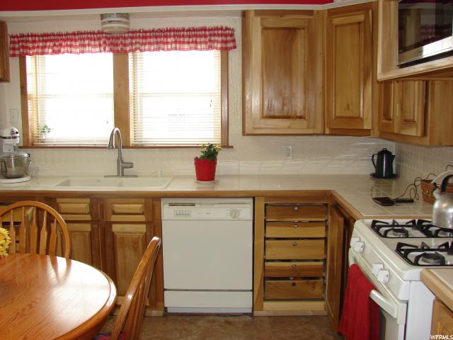 145 E 100 S, Moroni, UT 84646 — photo 8