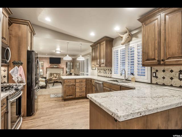 8760 S Ida Ln E, Sandy, UT 84093 — photo 4