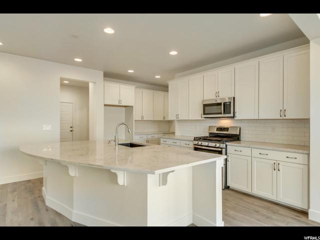 694 N 3275 W #201, Layton, UT 84041 — photo 8