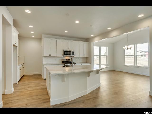 694 N 3275 W #201, Layton, UT 84041 — photo 6