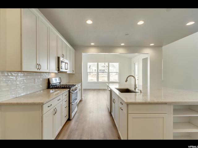 694 N 3275 W #201, Layton, UT 84041 — photo 10