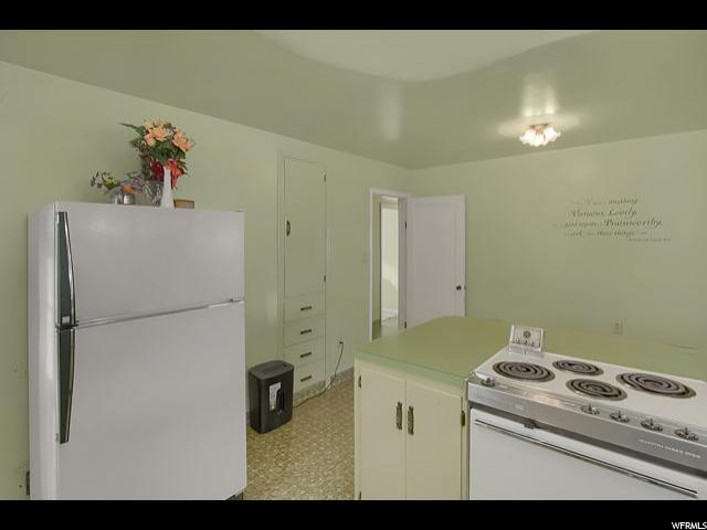 665 S 400 W, Centerville, UT 84014 — photo 10