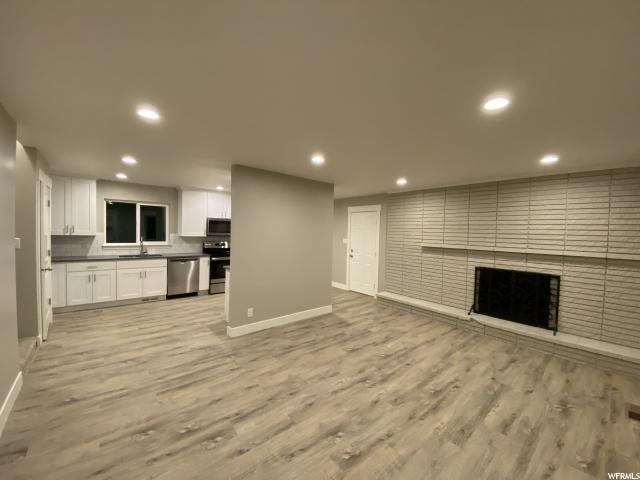 363 E Mountain View Dr, Sandy, UT 84070 — photo 2