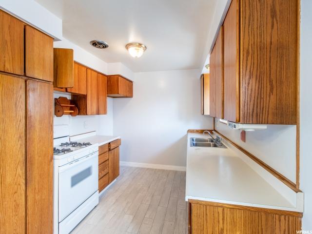 290 N 850 E, Layton, UT 84041 — photo 9