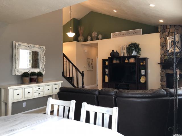 712 E Center St, Mona, UT 84645 — photo 10
