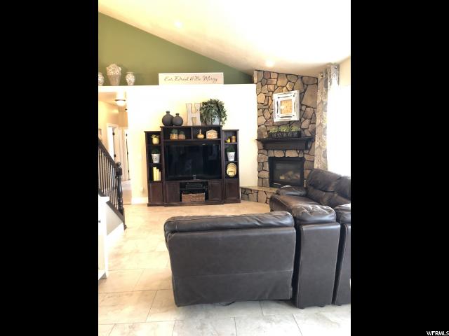 712 E Center St, Mona, UT 84645 — photo 8