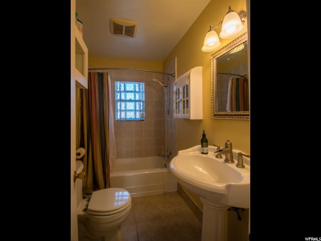 25 S 200 E, Escalante, UT 84726 — photo 11