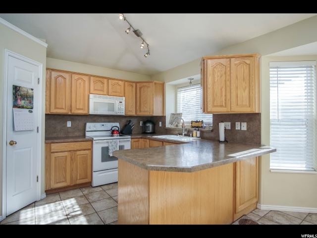 1242 E 3075 N, Layton, UT 84040 — photo 7