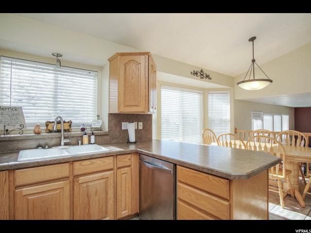1242 E 3075 N, Layton, UT 84040 — photo 9