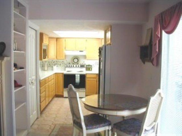 5341 Trunk Bay Cir, Murray, UT 84107 — photo 4