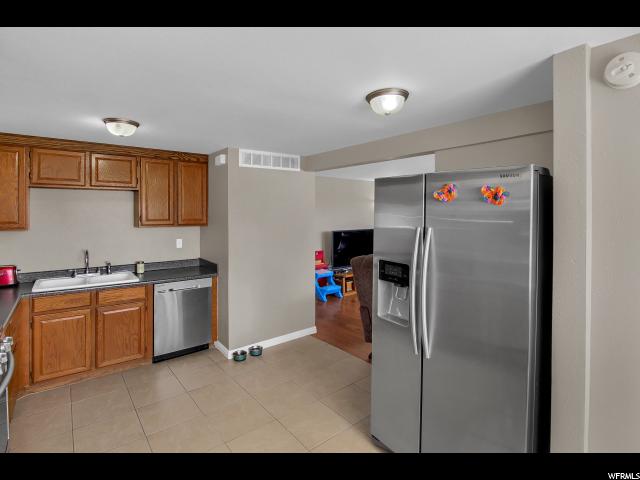 515 Kirk St, Layton, UT 84041 — photo 9