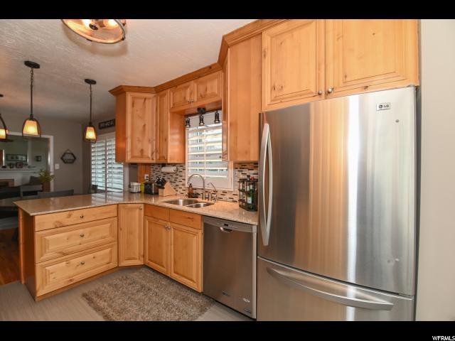 652 E Locust St, Sandy, UT 84070 — photo 10