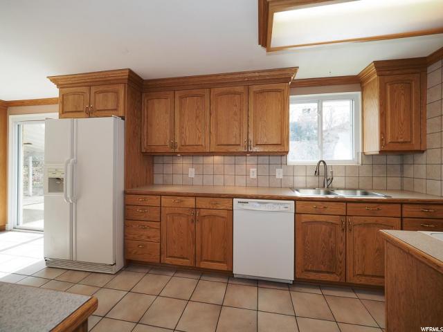 360 E 2200 S, Bountiful, UT 84010 — photo 8